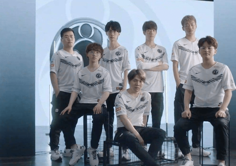 中国队在比 中国队在比