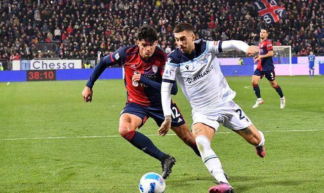 在一年一度 在一年一度