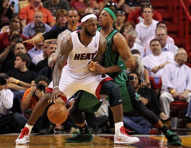 本文围绕 本文围绕